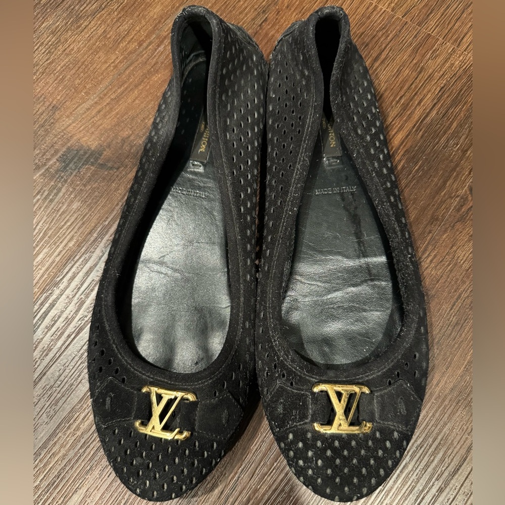 Louis Vuitton ballerina flats